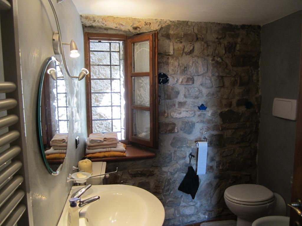 Poggio Delle Rondini Bed & Breakfast Bagnone Luaran gambar