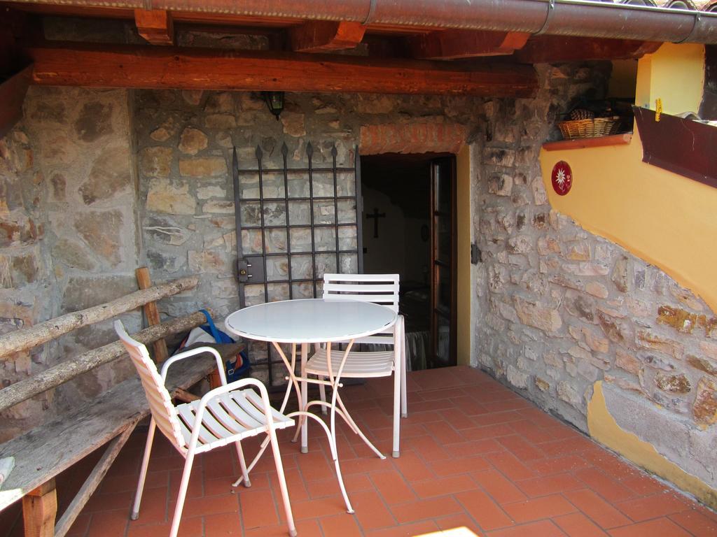 Poggio Delle Rondini Bed & Breakfast Bagnone Luaran gambar