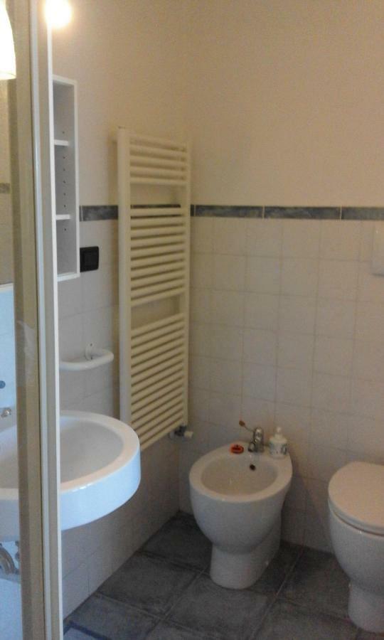 Poggio Delle Rondini Bed & Breakfast Bagnone Luaran gambar